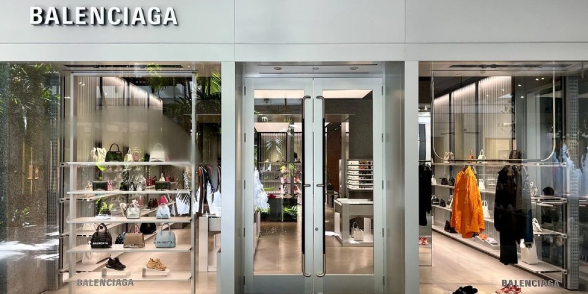 Balenciaga Sneakers Sale retreat away from the bustling
